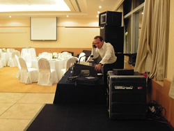 MUSICA  PARA  BODAS  EN  DISCOMOVIL-GALICIA